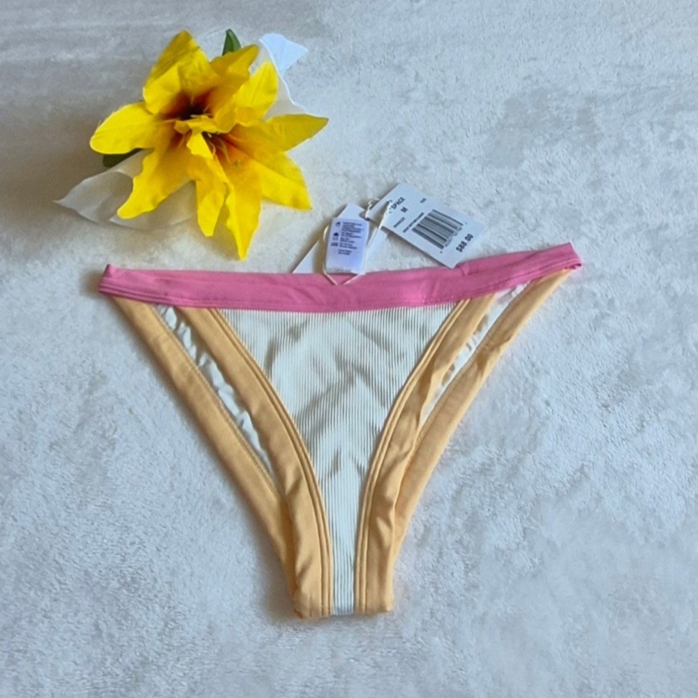 L SPACE Women's bikini Vacay Bottom Classic Color CGG SIze MEDIUM.